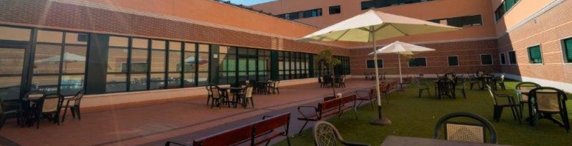 Jardin residencia personas mayores