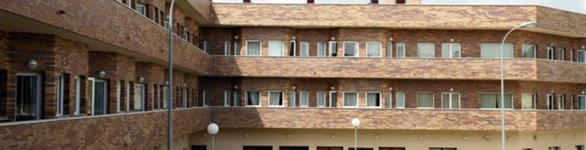 Exterior residencia personas mayores