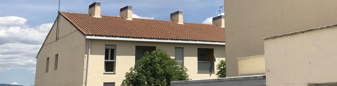 Exterior pisos tutelados para personas mayores