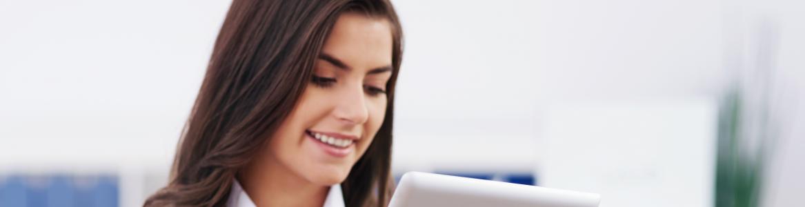 chica con tablet