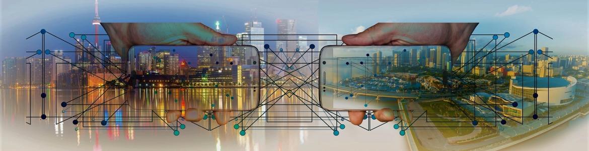 Dos teléfonos móviles con imágenes de dibujos de líneas de colores