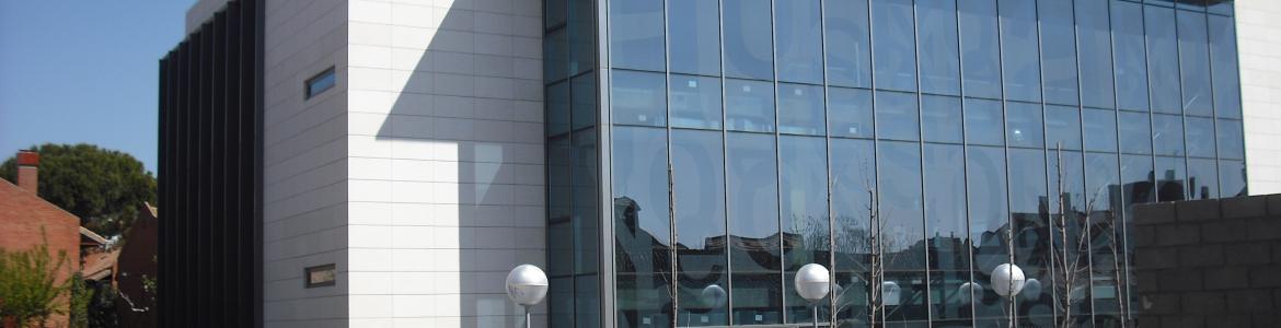 Exterior BIblioteca de Ciempozuelos Almundena Grandes