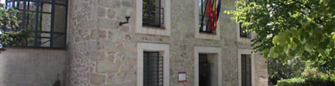 Edificio de la Oficina de Registro de la Dirección General de Administración Local en La Cabrera Edificio de la Oficina de Registro de la Dirección General de Administración Local en La Cabrera