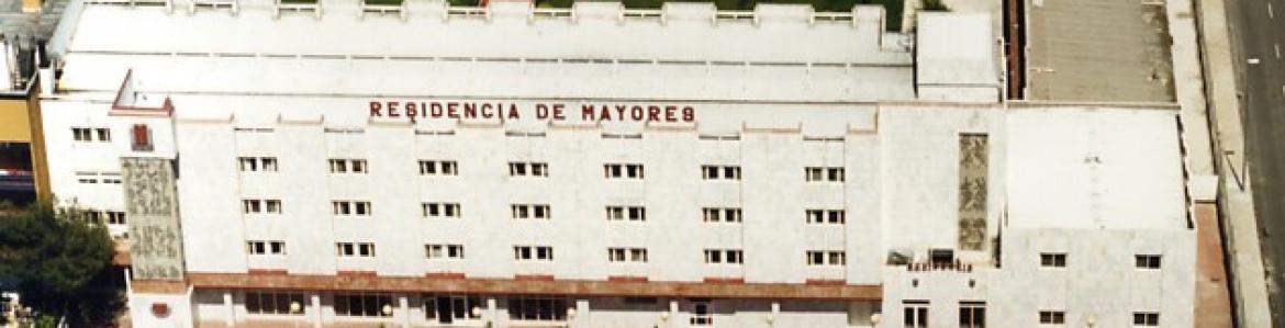 Exterior residencia de personas mayores