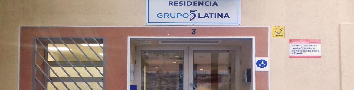 Fachada de la Residencia Latina para personas con enfermedad mental