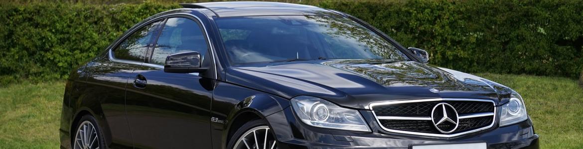 Coche Mercedes Negro