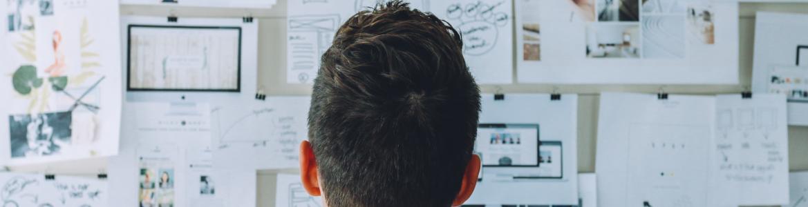 Becas y contratos para investigadores y tecnólogos Persona buscando ofertas de formación