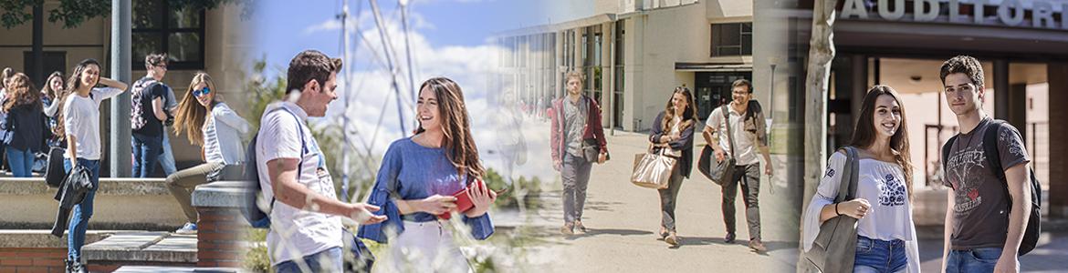 Jóvenes caminando por el exterior de la Universidad