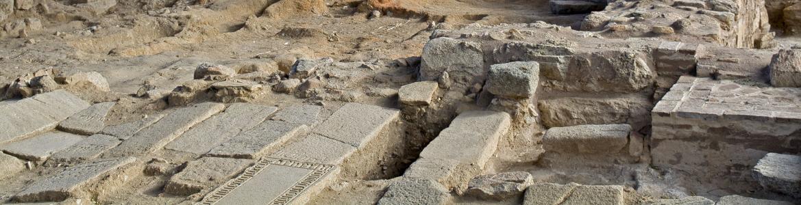 Yacimiento La Mezquita, Cadalso de los Vidrios Yacimiento La Mezquita