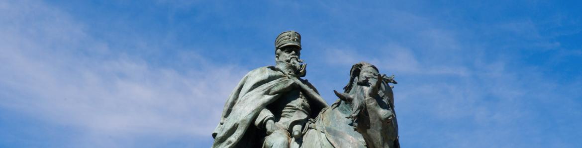 Monumento Ecuestre al General Martínez Campos en el Parque del Retiro Monumento Ecuestre al General Martínez Campos