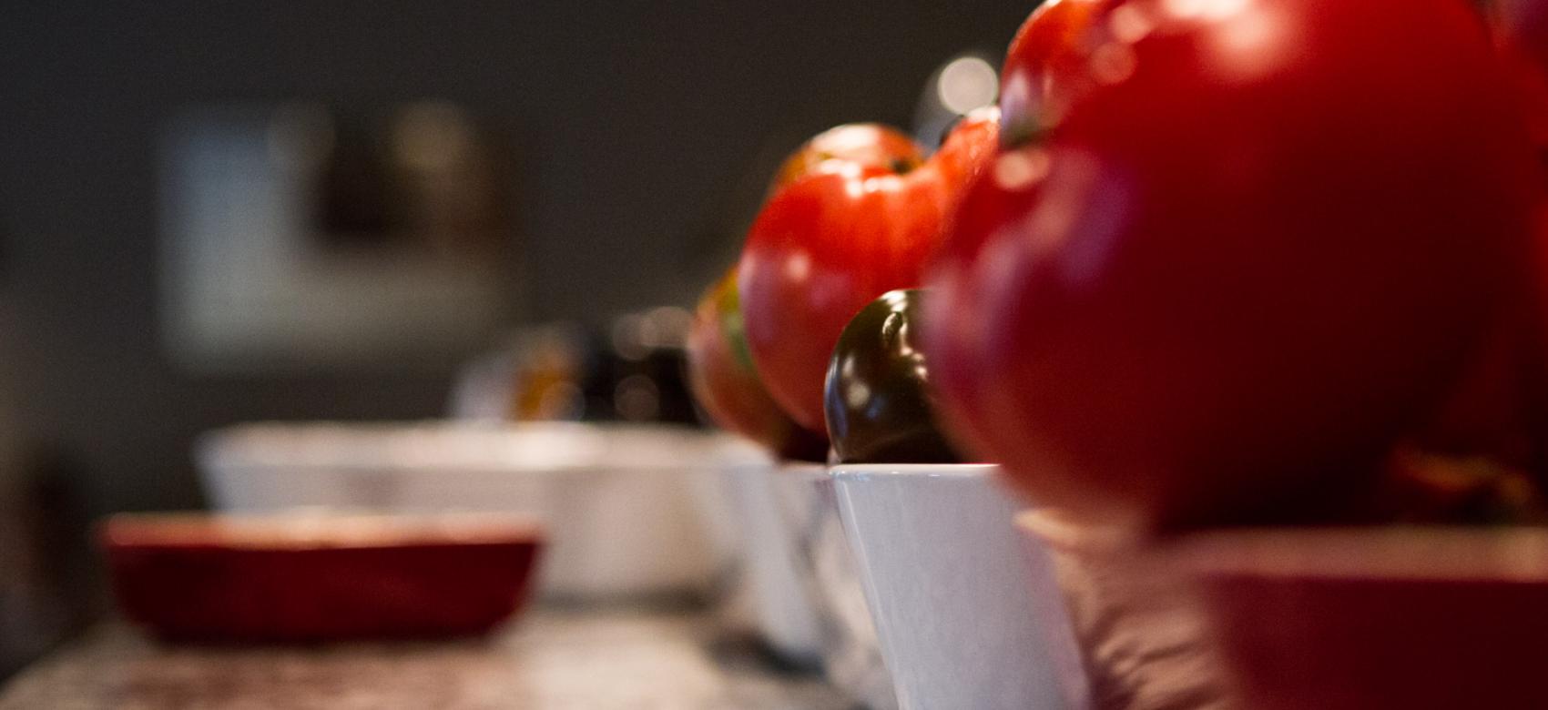 Tomates presentados en cuencos