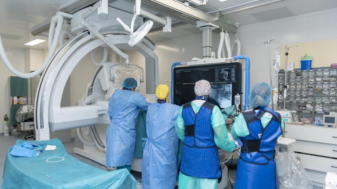 Angiógrafo Biplano para Neuro Radiología Servicio de Radiodiagnóstico