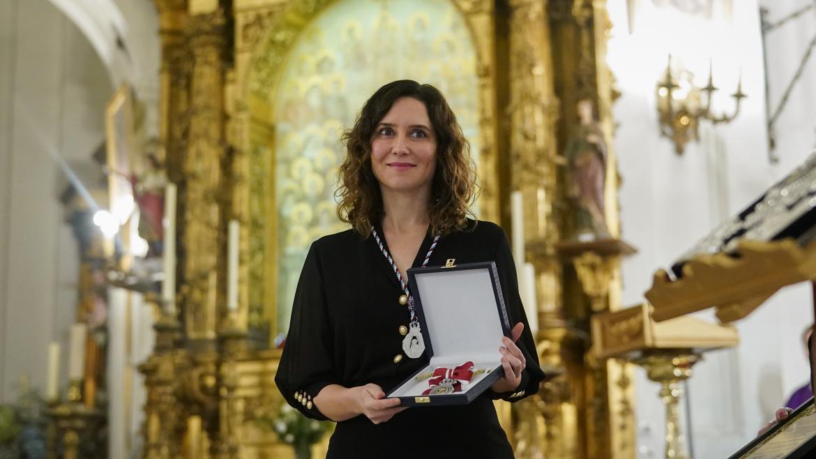 Díaz Ayuso, nombrada Camarera Honorífica de la Real e Ilustre Congregación Nuestra Señora de la Soledad y el Desamparo la presidenta en la misa