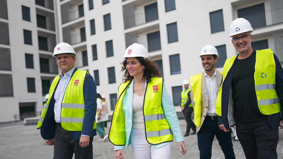 La presidenta visitando el Plan Vive