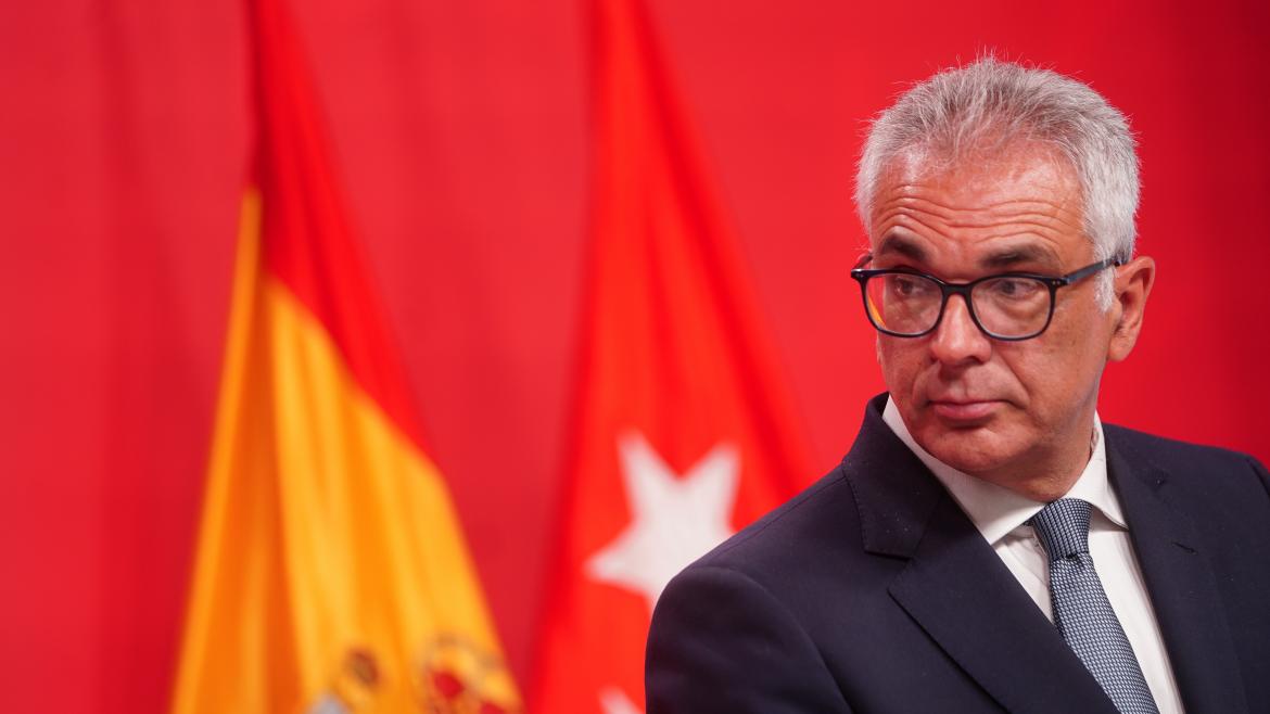 La Comunidad de Madrid aprueba el proyecto de Ley para crear una Agencia de Ciberseguridad que blinde a la Administración de ataques tecnológicos El consejero Carlos Izquierdo durante la rueda de prensa