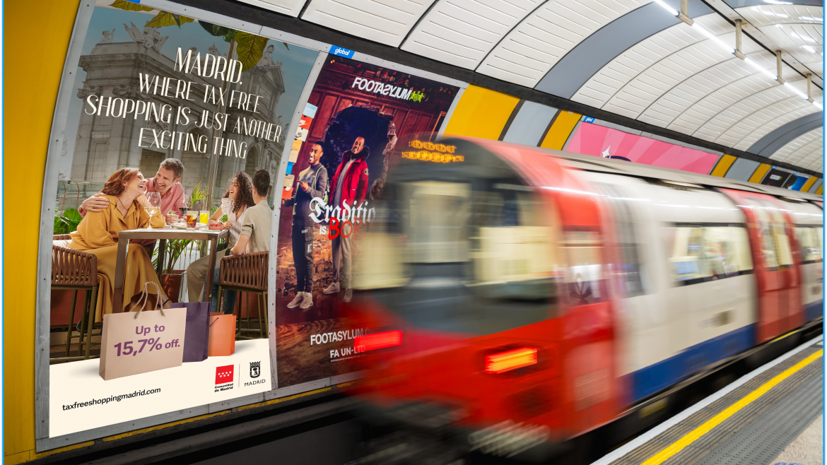 El metro de Londres con los carteles de la Comunidad 