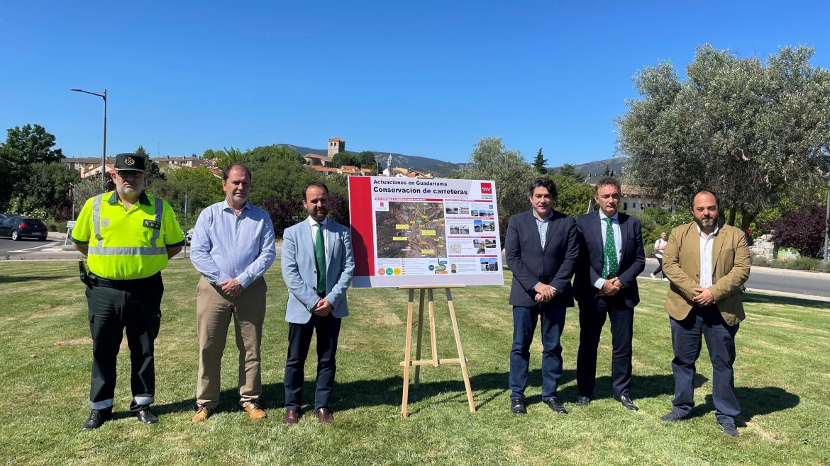 La Comunidad de Madrid finaliza las obras de mejora en tres carreteras autonómicas a su paso por Guadarrama El consejero David Pérez visitando la finalización de las obras en estas carreteras