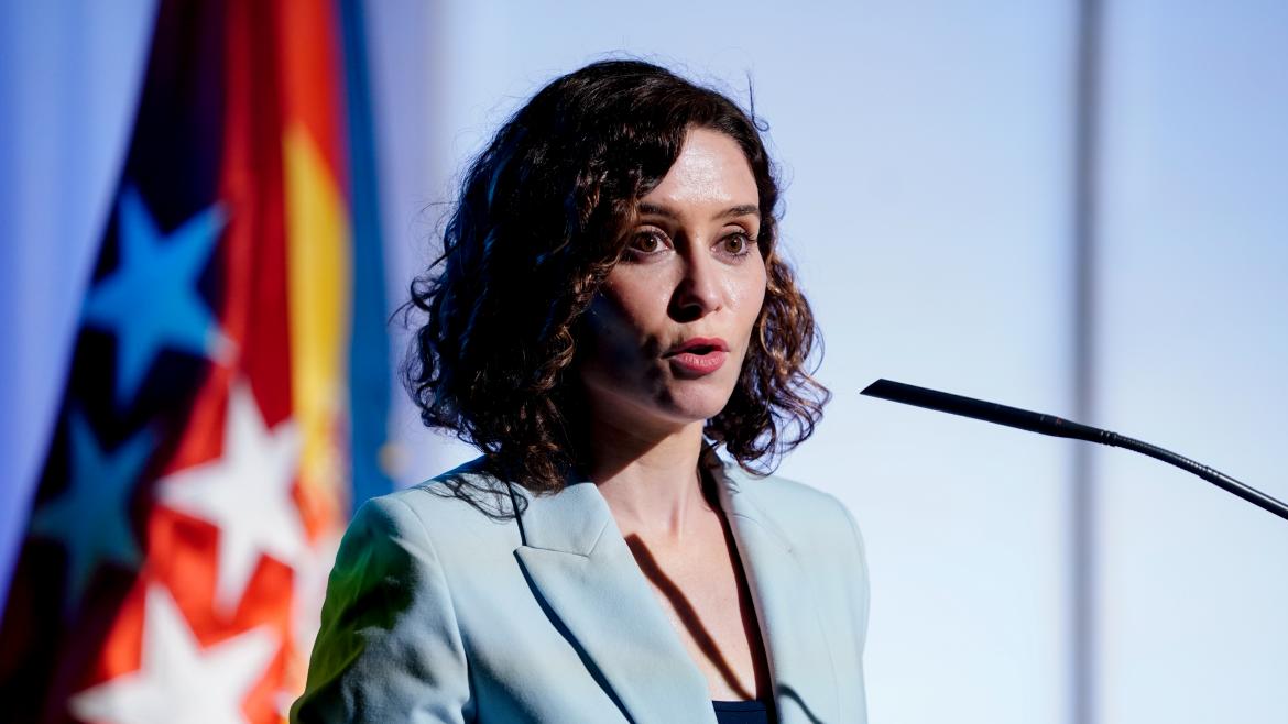 Díaz Ayuso viaja a Lisboa y Venecia para continuar estrechando lazos institucionales y empresariales en el exterior La presidenta durante su discurso