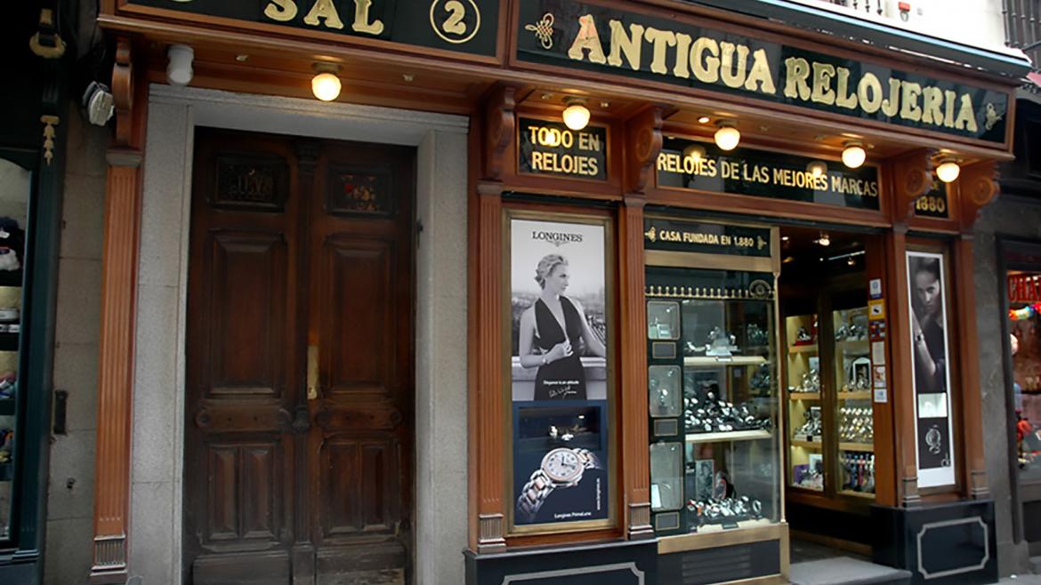 Fachada del establecimiento centenario Antigua Relojería La Sal