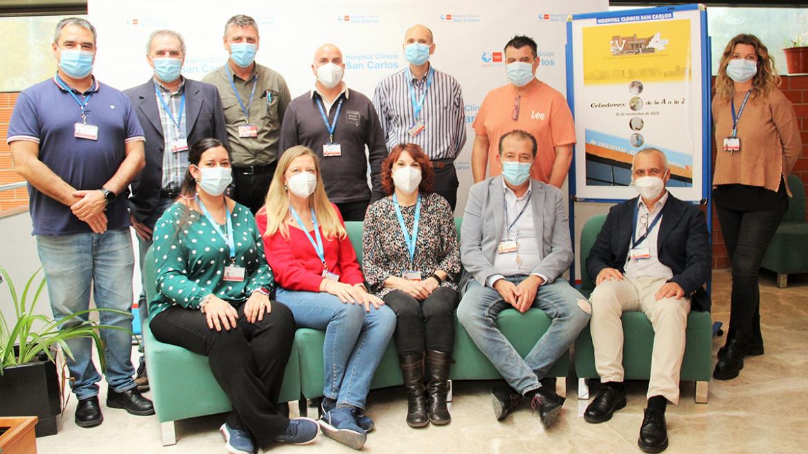 Grupo de celadores del Hospital Clínico San Carlos, organizadores de la jornada