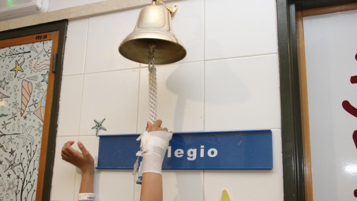El toque de la campana simboliza la recuperación del paciente El toque de campana simboliza la recuperación del paciente