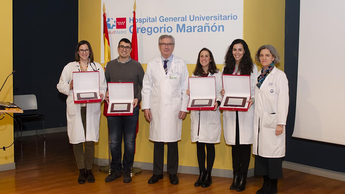 El gerente y la subgerente del Hospital Gregorio Marañón, con los responsables de los proyectos finalistas gerente y subgerente con responsables proyectos finalistas