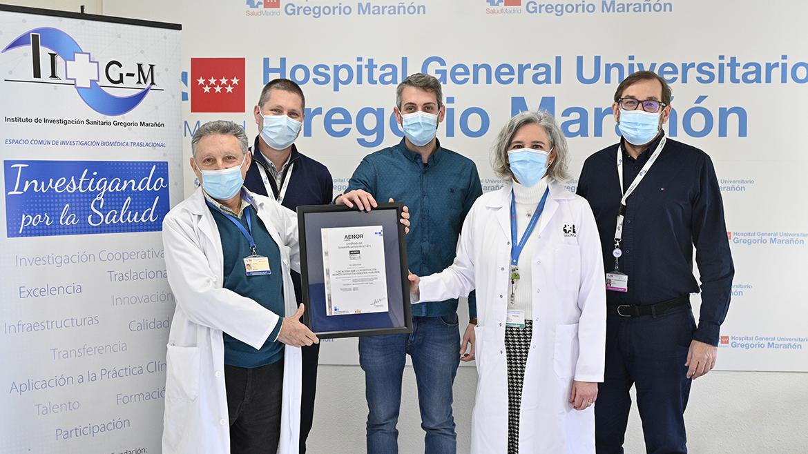La gerente del Hospital Gregorio Marañón con los responsables del Instituto de Investigación Sanitaria y de la Unidad de Apoyo a la Innovación profesionales del hospital gregorio marañón