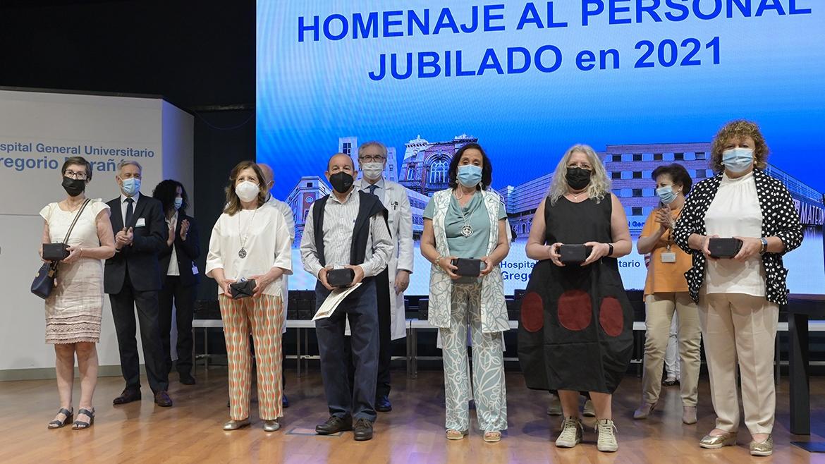 El Hospital Gregorio Marañón homenajea al personal jubilado en 2021 acto en el hospital gregorio marañón