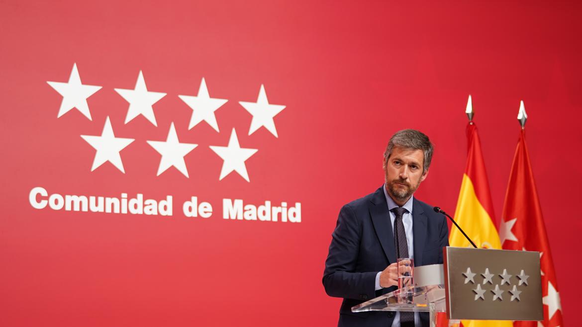 La Comunidad de Madrid prepara la nueva Ley que permitirá este año transformar oficinas en viviendas de alquiler asequibles El consejero Miguel Ángel García