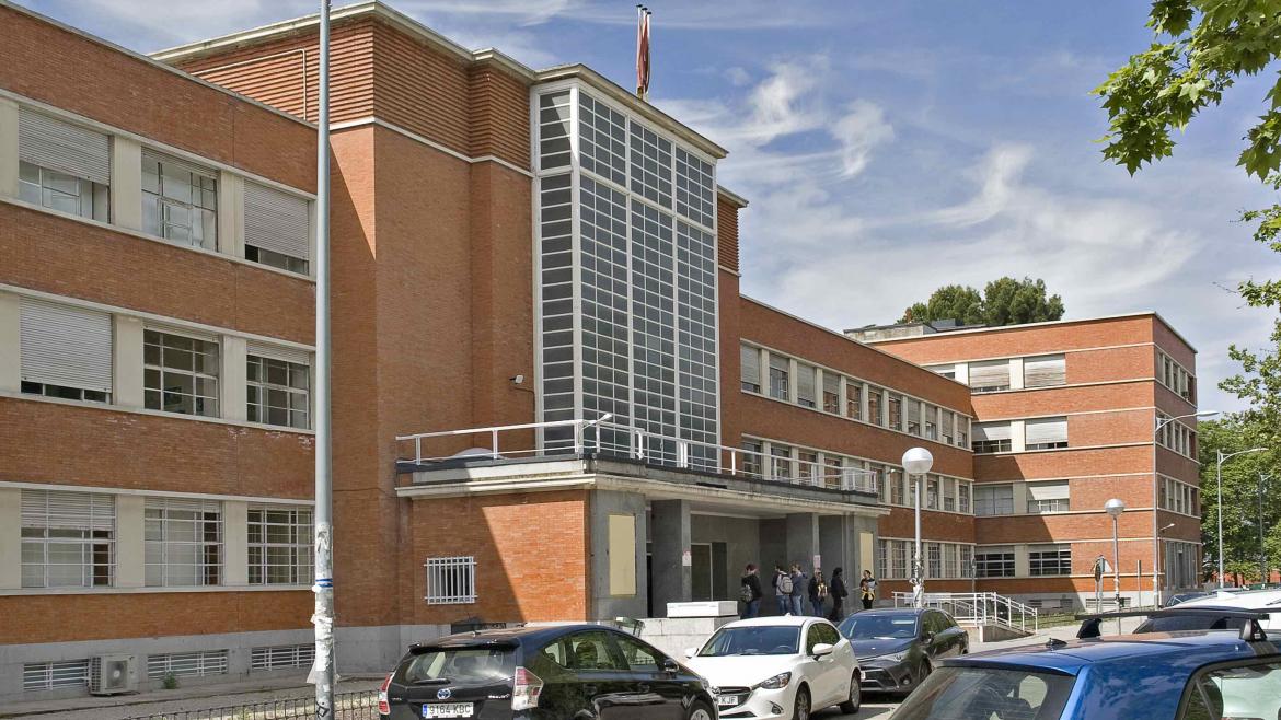 Facultad de Filosofía y Letras de la Universidad Complutense Facultad de Filosofía y Letras