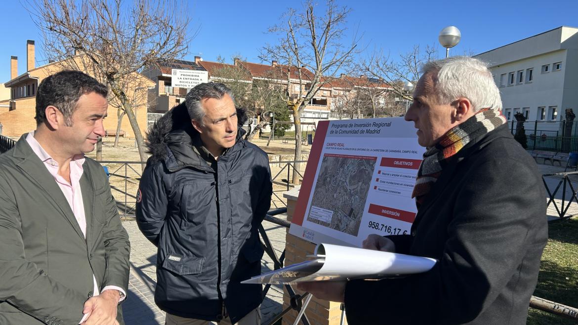 Carlos Novillo entrega colector rehabilitado al Ayuntamiento de Campo Real