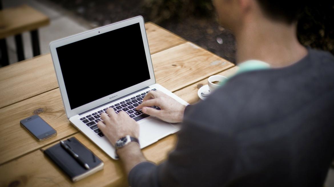Empleo Trabajando con ordenador