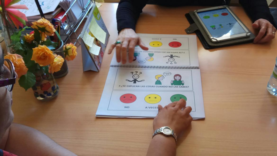 La Comunidad implanta un sistema para que personas con discapacidad intelectual puedan valorar sus centros La Comunidad implanta un sistema para que personas con discapacidad intelectual puedan valorar sus centros