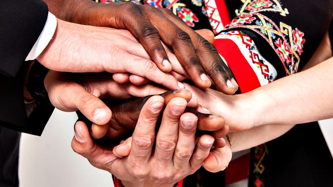 Impulsamos la actividad de los centros de participación e integración de inmigrantes