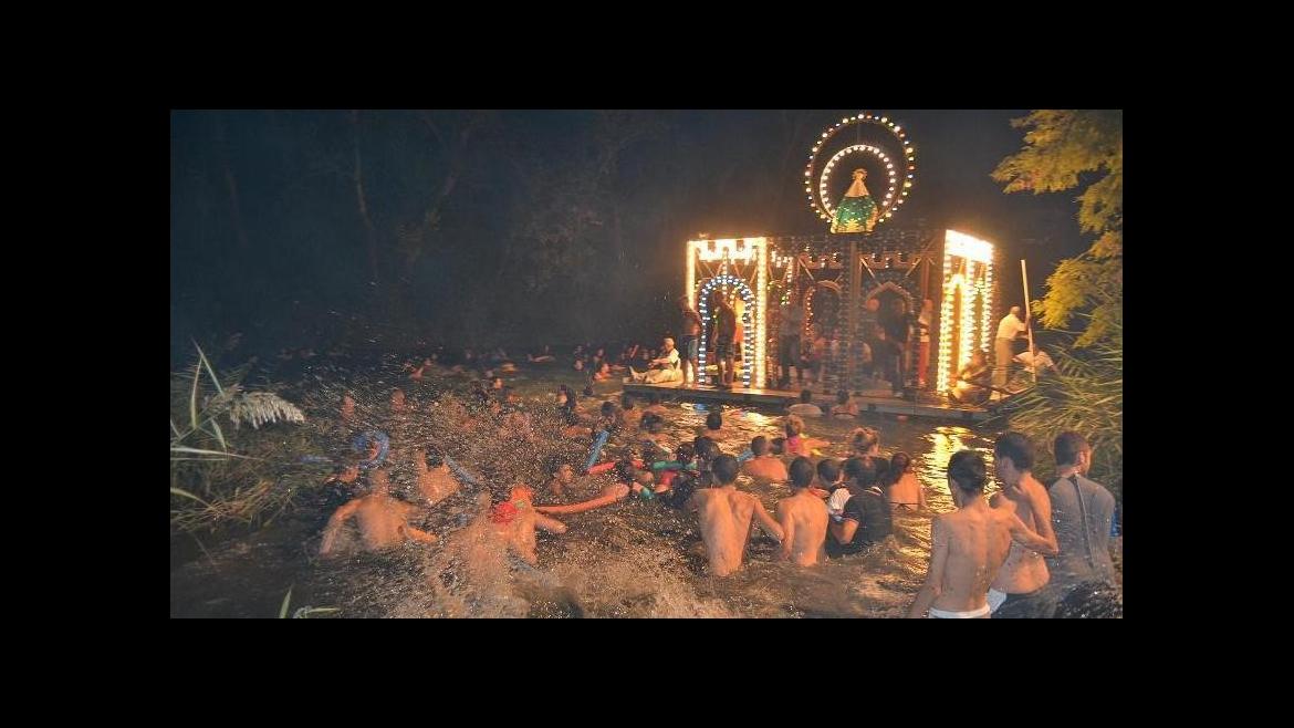 Una imagen de la Embarcación de la Virgen de Alarilla de Fuentidueña de Tajo 