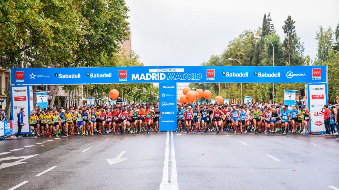 Línea de salida de la carrera Madrid corre por Madrid en el 2019