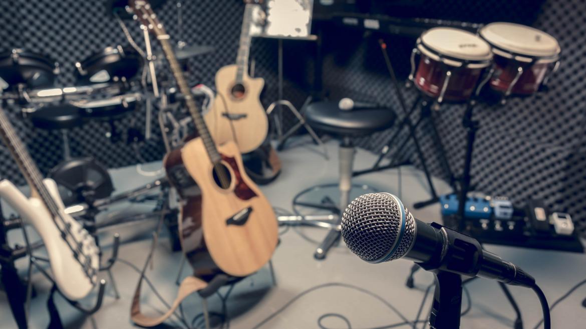 La Comunidad de Madrid inaugura nuevos locales de ensayo de música en una antigua subestación eléctrica La Comunidad de Madrid inaugura nuevos locales de ensayo de música en una antigua subestación eléctrica