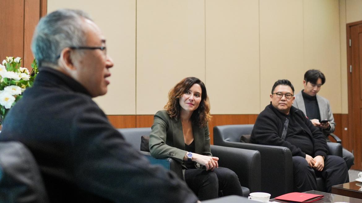 Díaz Ayuso presenta en el Seoul Arts Center el Ballet Español de la Comunidad de Madrid y el programa de auxiliares de danza en centros educativos