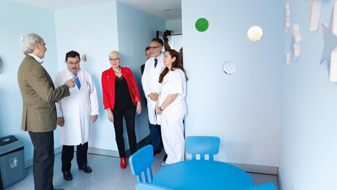 Ruiz Escudero visita la reforma integral de la planta de Obstetricia y Ginecología