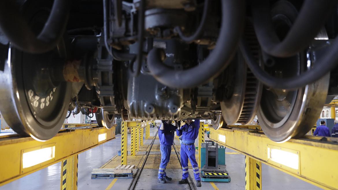 Gonzalo visita los talleres de Metro para presentar los primeros resultados del Plan Óptima de mantenimiento de trenes 