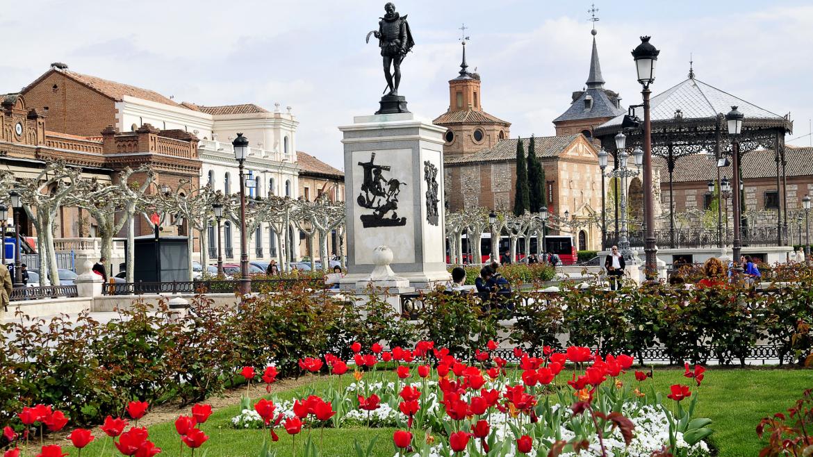 Plaza de Cervantes Alcalá de Henares Plaza de Cervantes Alcalá de Henares