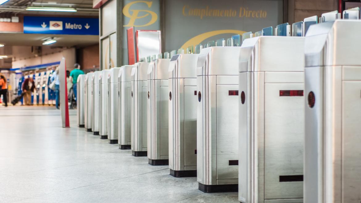Tornos de entrada Tornos de entrada al Metro