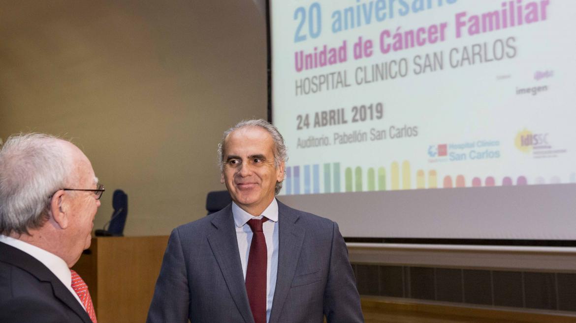 La Unidad de cáncer familiar del Hospital Clínico ha estudiado a 40.000 personas para prevenir el cáncer hereditario