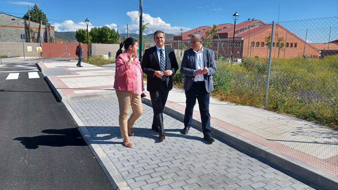 El consejero Jorge Rodrigo en Villa del Prado