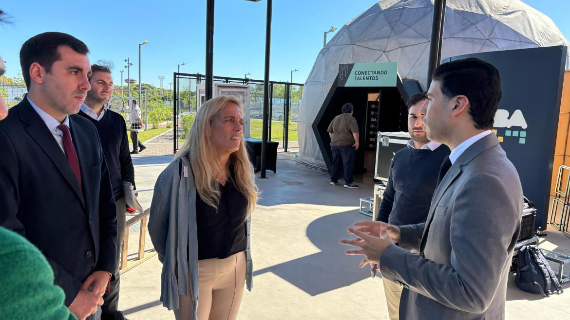La consejera Rocío Albert con el Parque de Innovación de Buenos Aires