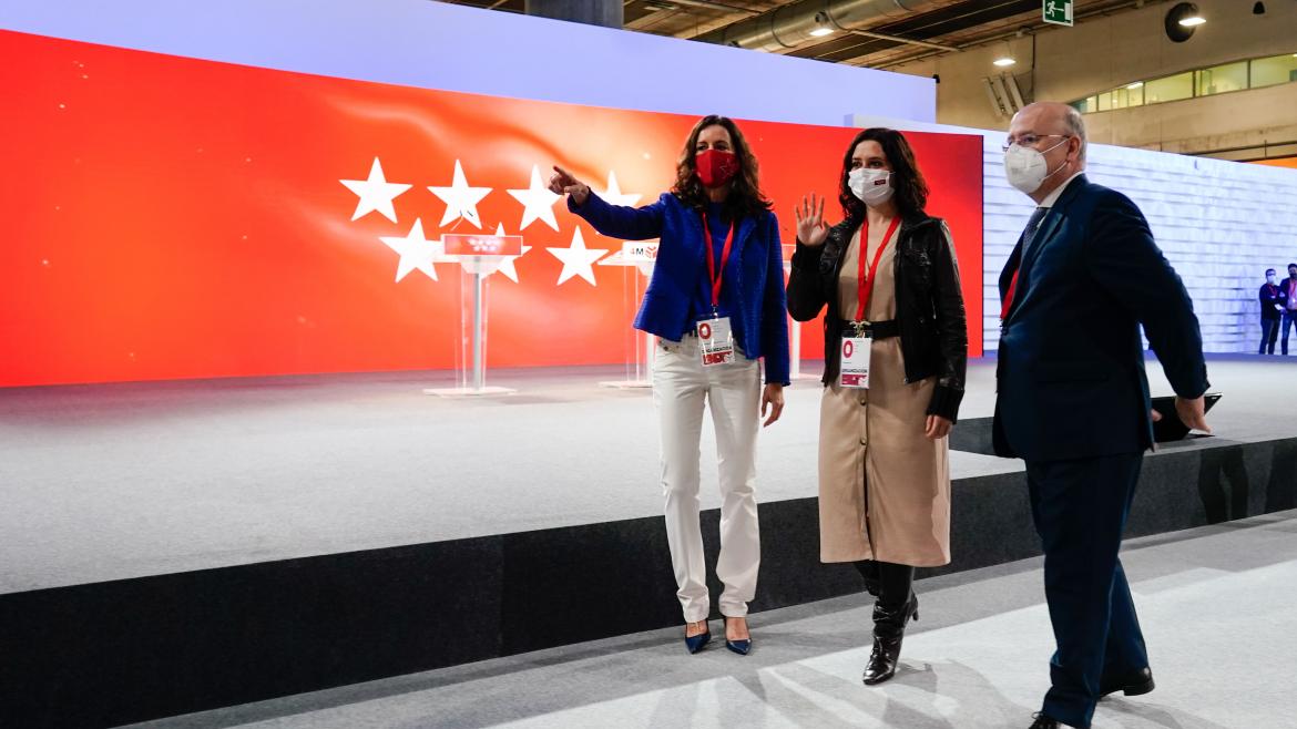 Isabel Díaz Ayuso visita el Centro de Datos en IFEMA