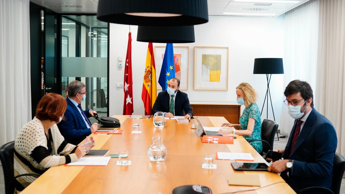 Manuel Giménez se ha reunido con el presidente de la FMM, Guillermo Hita