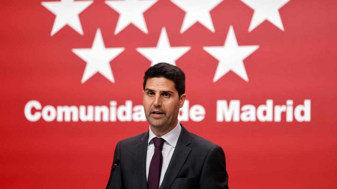 Viciana en rueda de prensa El consejero Emilio Viciana atiende a los medios de comunicación desde la Real Casa de Correos