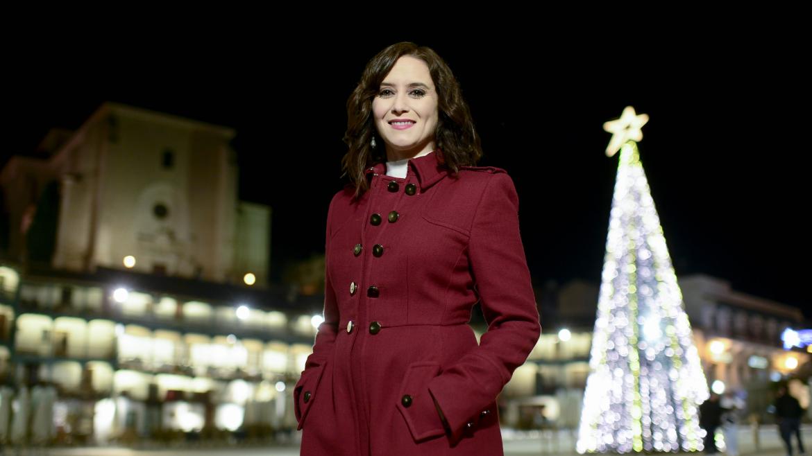 Díaz Ayuso durante su mensaje de Año Nuevo Díaz Ayuso renuncia a su discurso de Año Nuevo y se suma al mensaje de Navidad del Rey