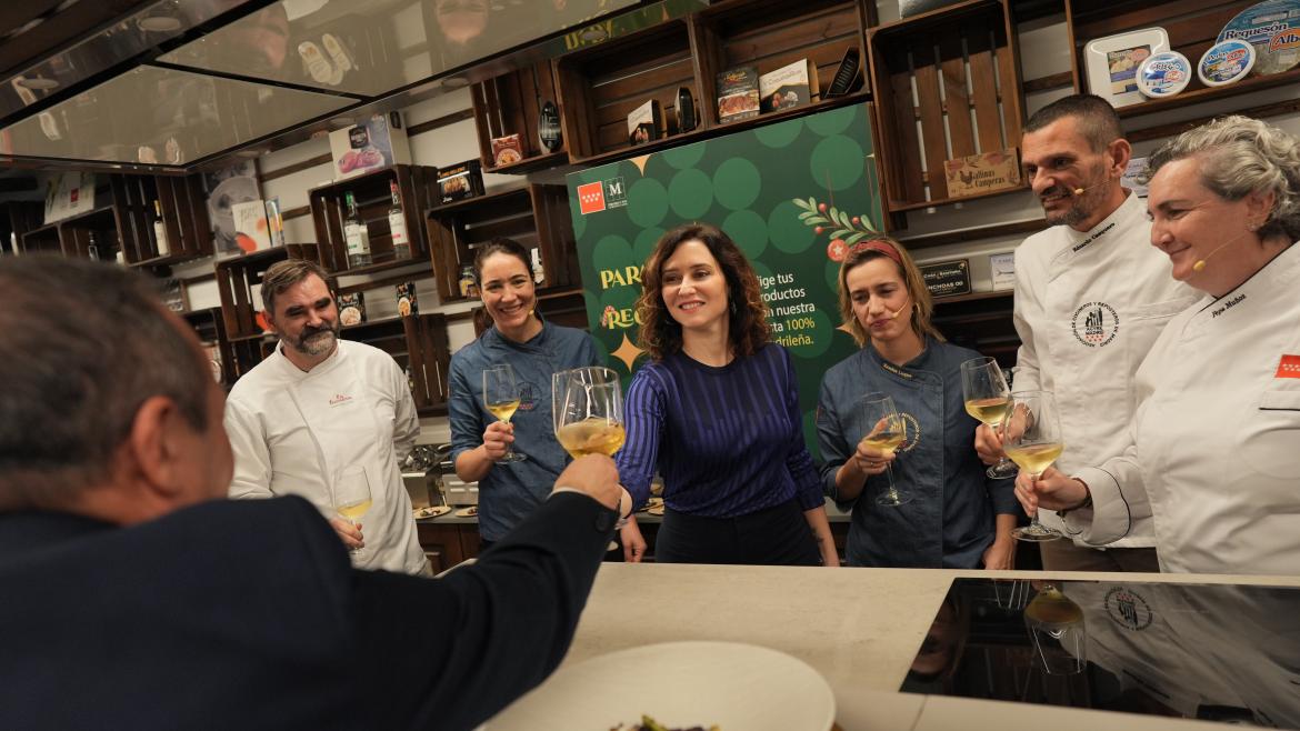 Díaz Ayuso presenta la campaña Para Navidad, regala Madrid La presidenta Isabel Díaz Ayuso durante la presentación de la campaña Para Navidad, regala Madrid